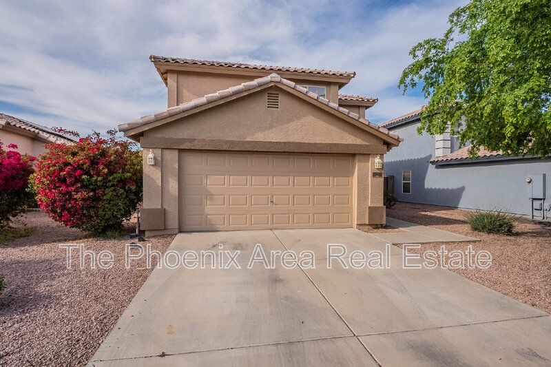 El Mirage House: 11928 W Columbine Dr