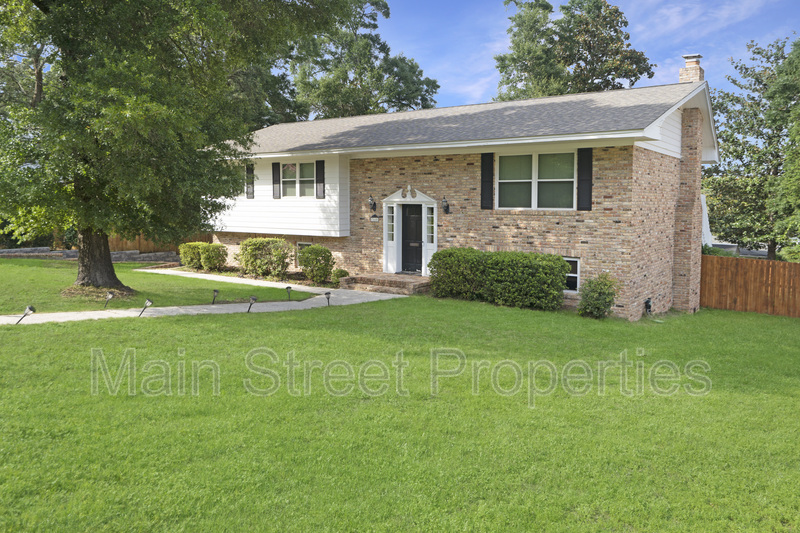 Pensacola House: 3660 Molaree Drive