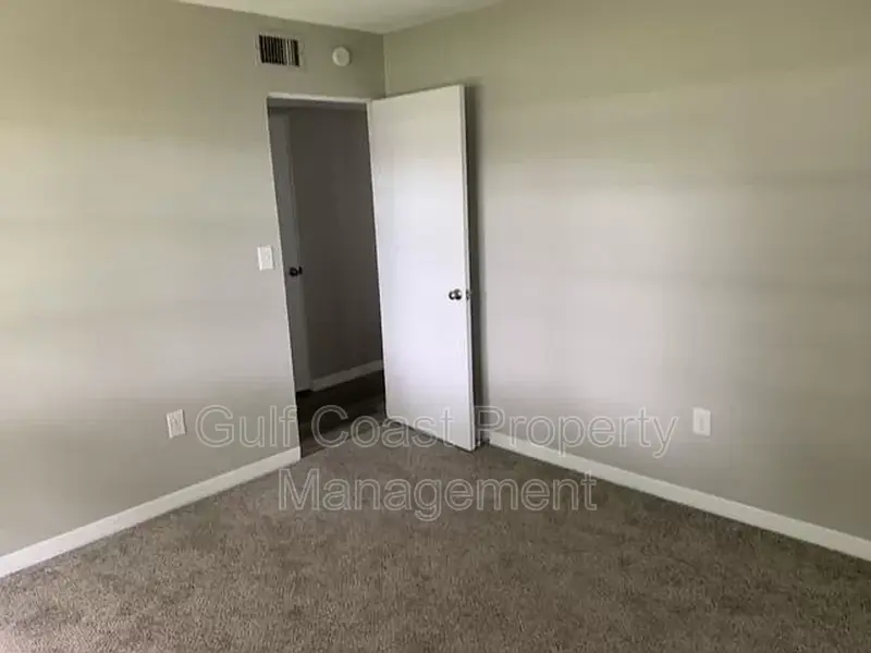 1823 Vera Pl #12 Sarasota FL 34235 - Photo 13
