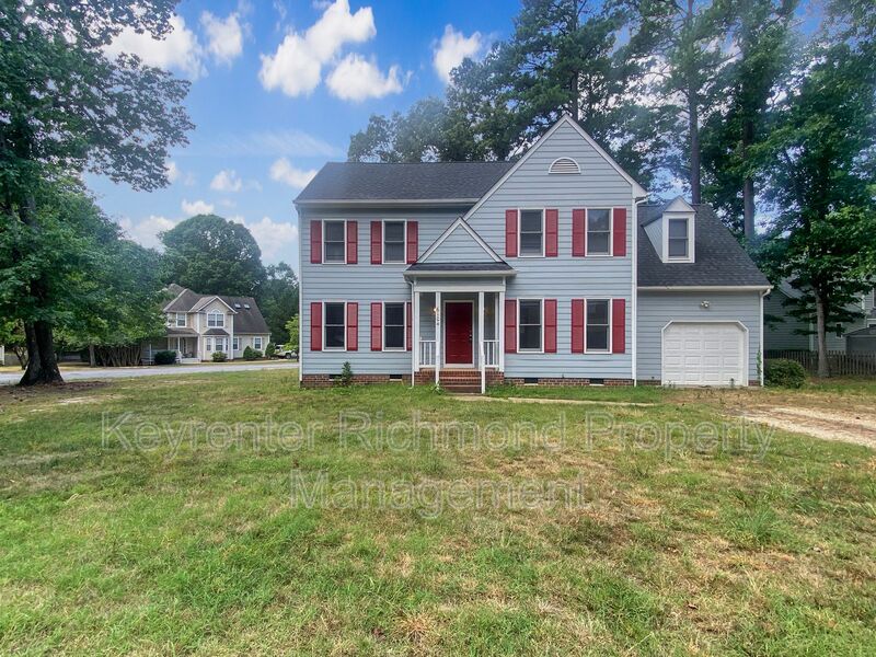 Chesterfield House: 6104 Bakers Hill Place