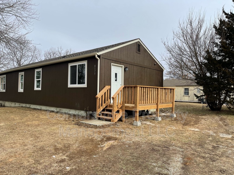 De Soto House: 8175 Center Drive