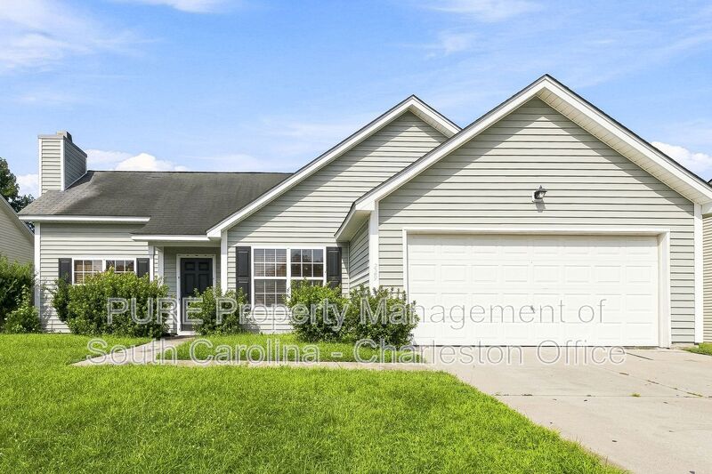 Ladson House: 229 Equinox Cir