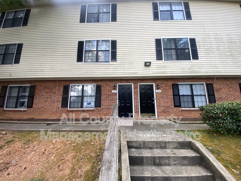 Snellville Townhome: 3054 Destin Circle