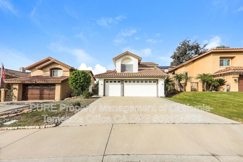 Murrieta House: 39961 Temecky way