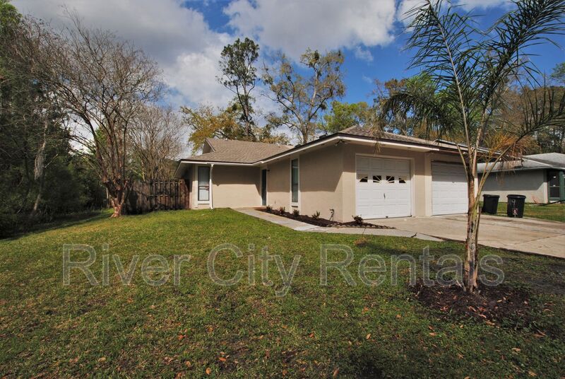 Jacksonville House: 5021 Fulham Rd S