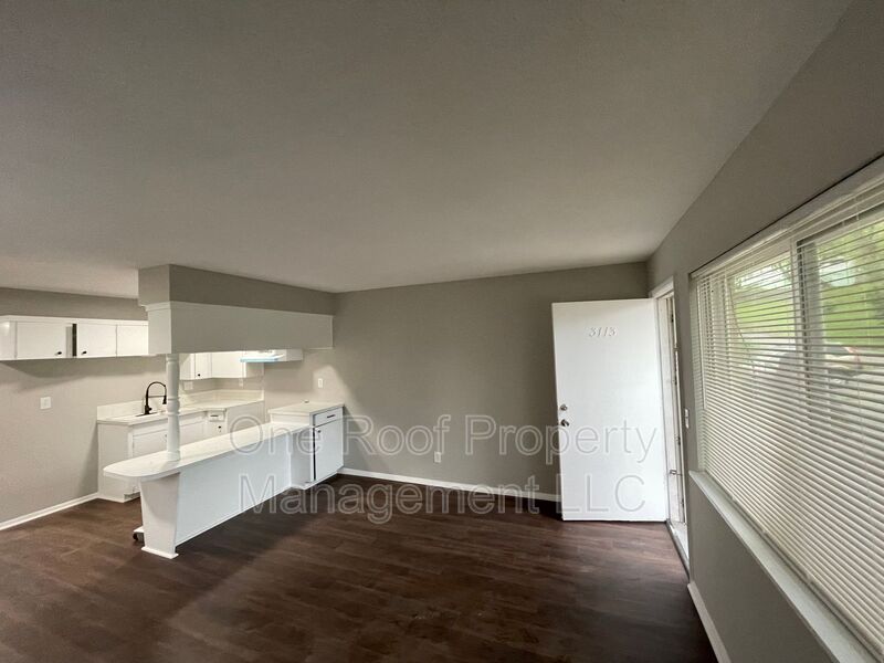 Kansas City House: 3113 Barnett Avenue