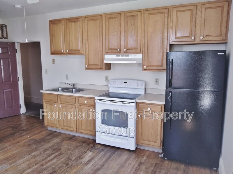 Hanover Condo: 6 W Chestnut Street