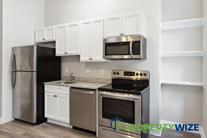 Baltimore Condo: 833 Hollins Street
