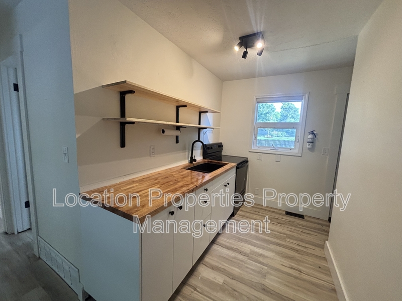 1515 West 3rd Street - 1515, rental photo 6