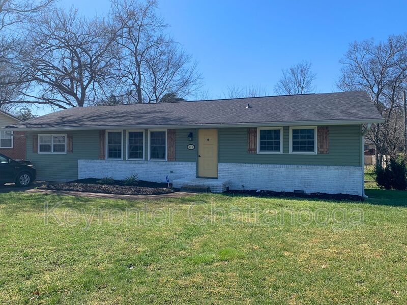 Chattanooga House: 827 Woodmore Ln