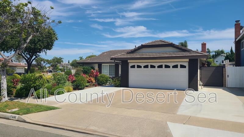 Fountain Valley House: 17080 Buttonwood Street