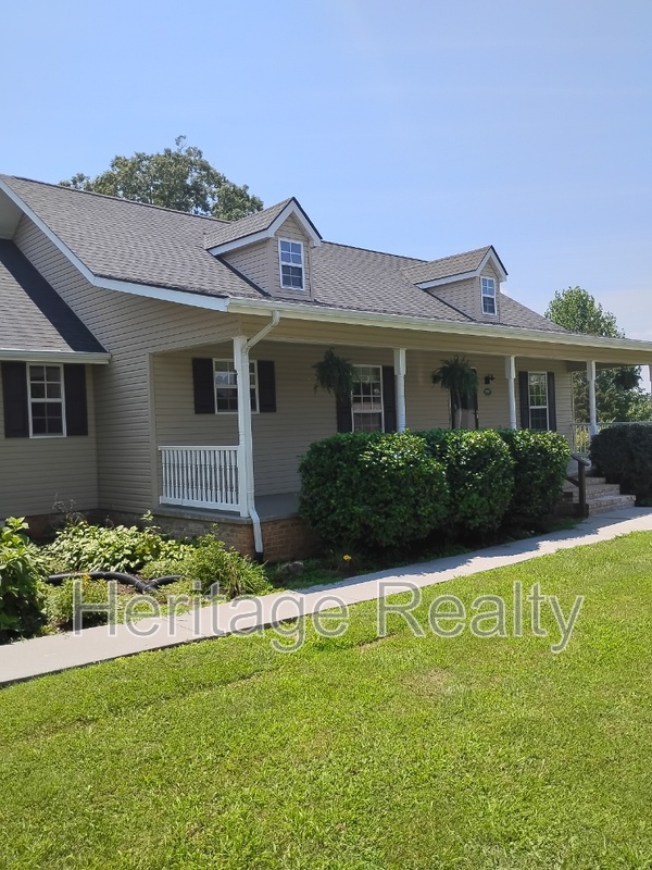 Maryville House: 2707 Lady Bug Lane