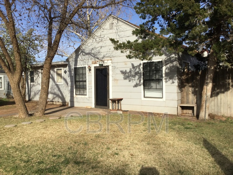 Lubbock House: 3003 Ave V