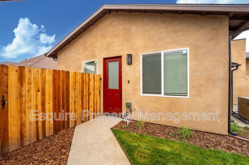 OXNARD House: 547 CARTY DR