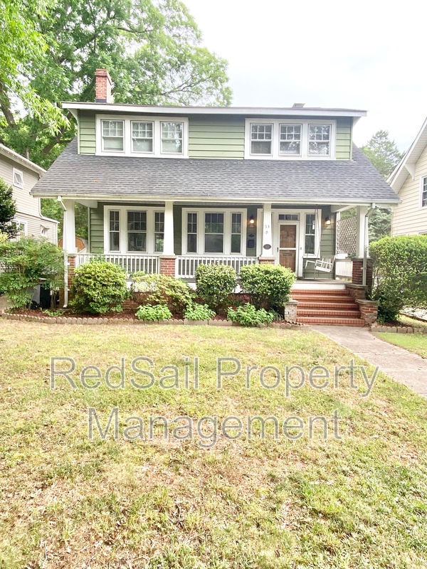 Hampton House: 53 Shenandoah Rd