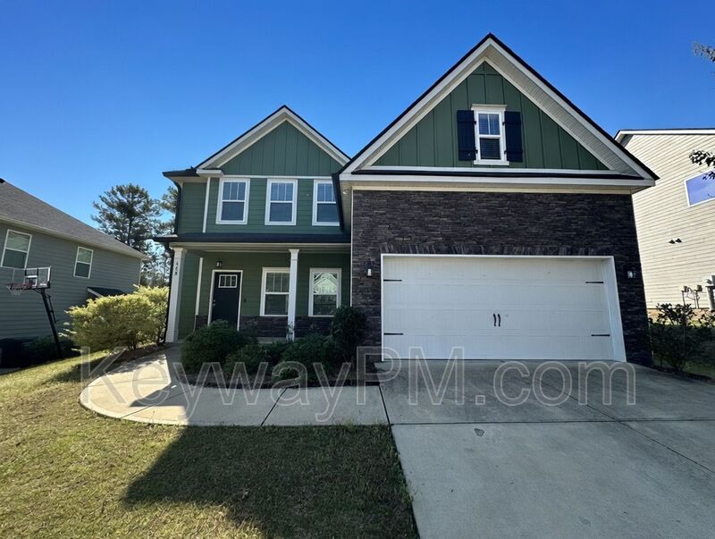 Evans House: 688 Tree Top Trail