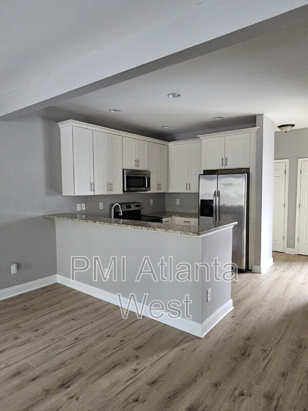 Atlanta House: 701 McWilliams Rd SE