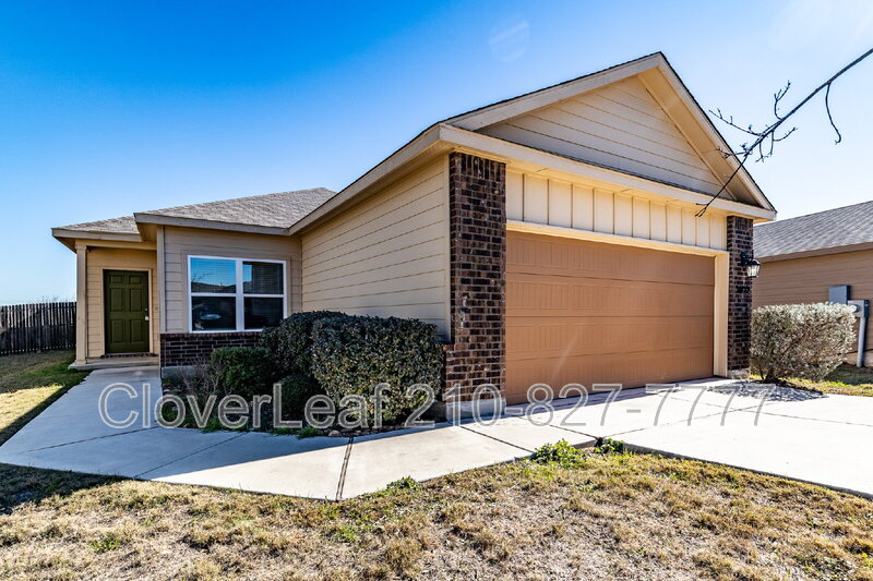 Converse House: 3022 Del Mar Way