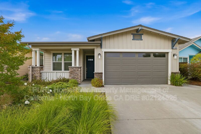 Santa Rosa House: 1665 Hopper Ave