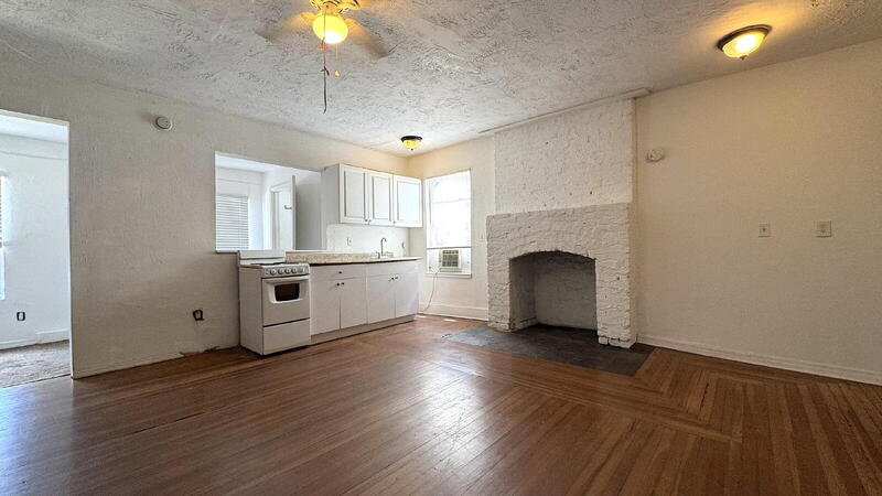 Daytona Beach Condo: 419-421 N Wild Olive Ave