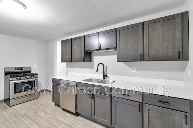 Fredonia Condo: 48 Water St.