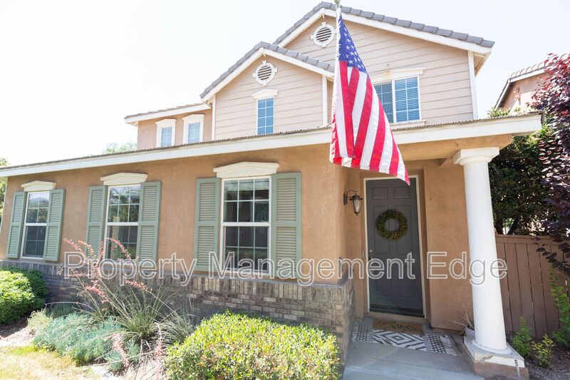 Riverside House: 1906 Flint Ct