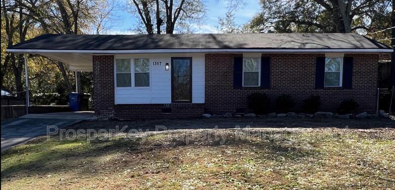 Columbus House: 1357 Sturkie Drive