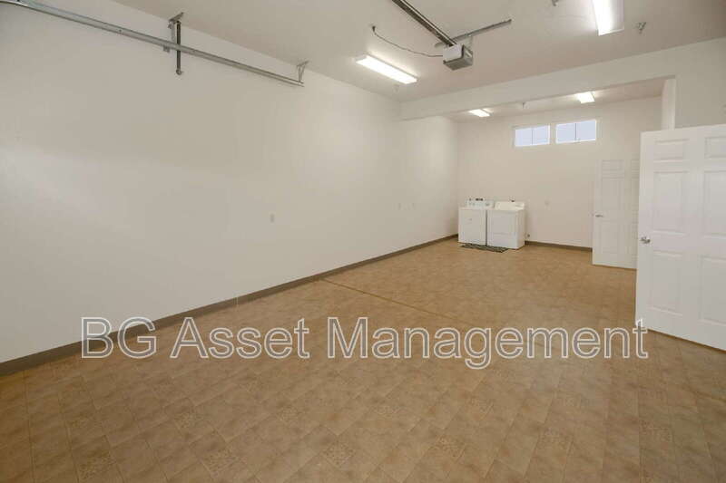 Rodeo Condo: 701 San Pablo Avenue