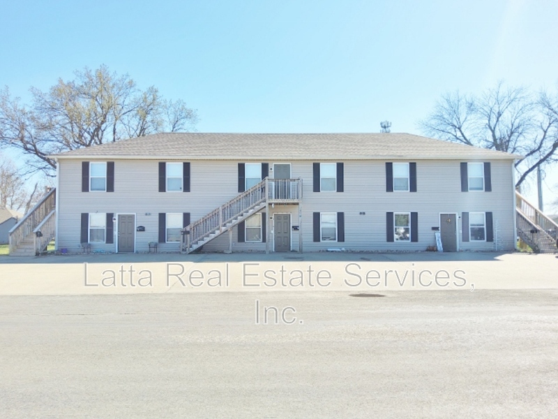 Odessa Condo: 100 E Otway St #B