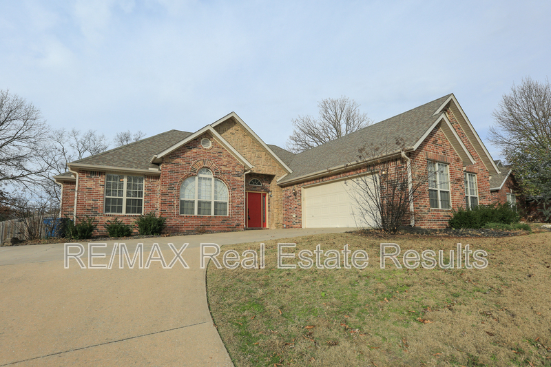 Bentonville Condo: 303 NW Palomino St