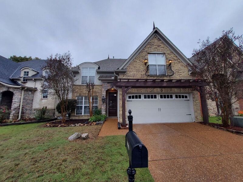 Cordova House: 9980 Oban Cv