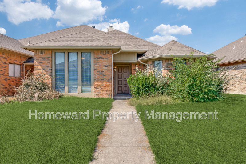 Dallas House: 13235 Fall Manor Drive