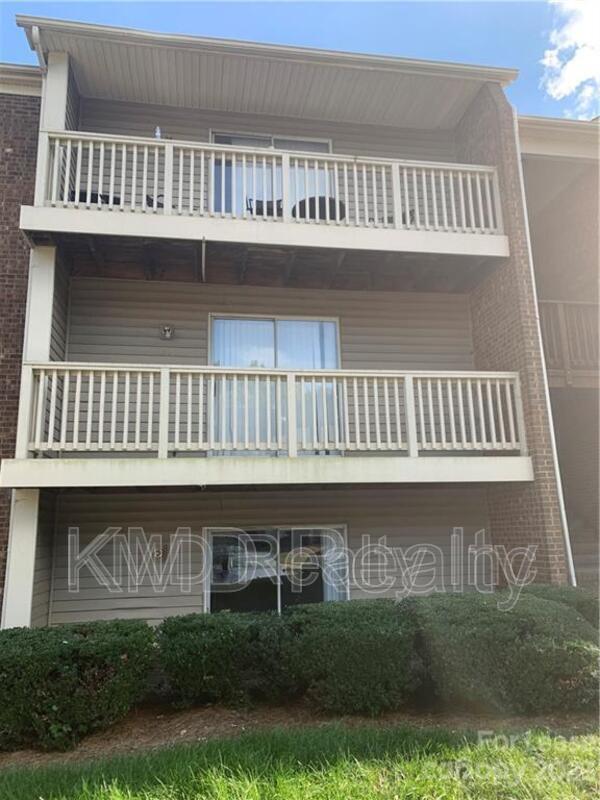 Charlotte Condo: 1638 Arlyn Circle
