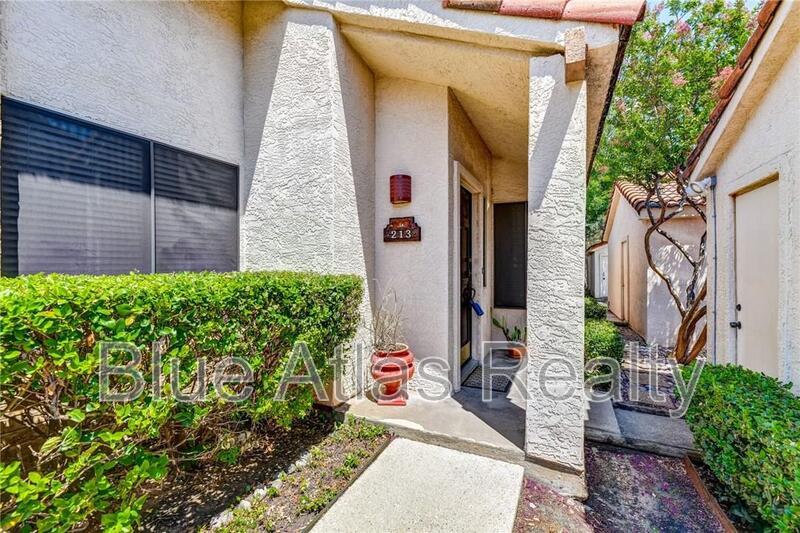 Irving House: 559 Ranch Trail