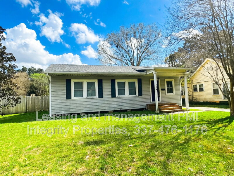 Baton Rouge House: 418 Delgado Drive