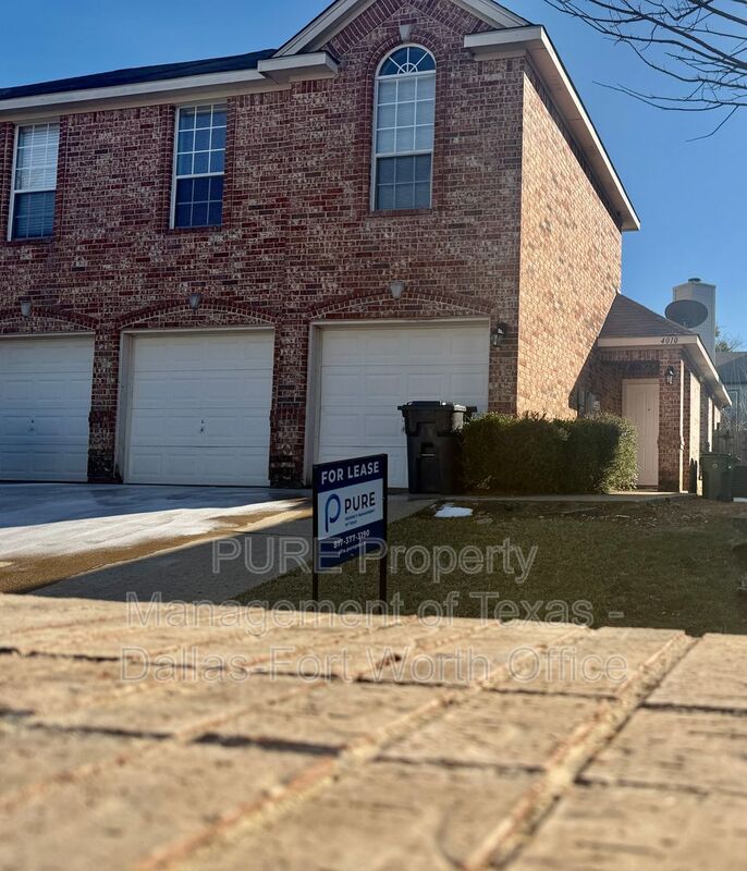 Arlington House: 4010 Cottage Park Ct