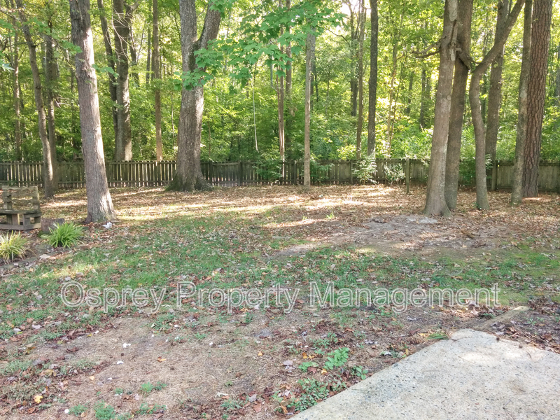 Charming 3-Bedroom Ranch on a Cul-de-Sac! "ASK ABOUT OUR ZERO DEPOSIT" - Photo 15