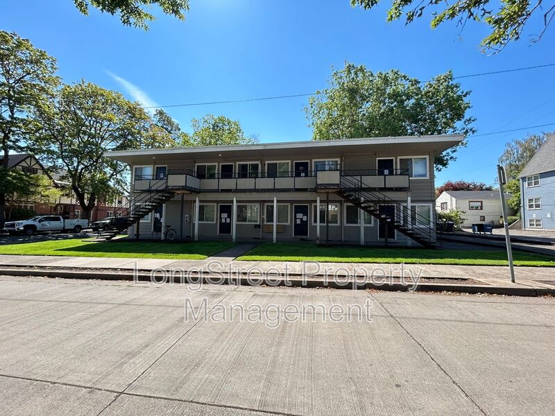 Corvallis Condo: 2510 NW Van Buren Ave