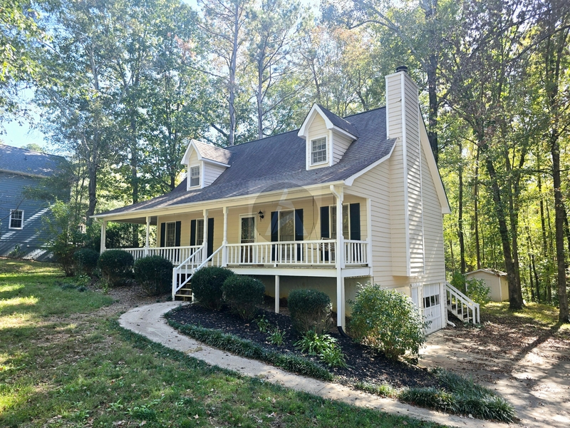 Douglasville House: 43 Regent Court