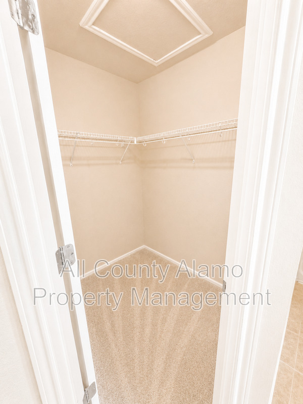 Main Rental Photo 28