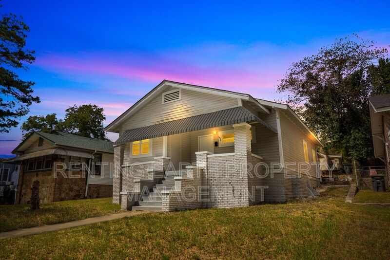 Birmingham House: 1520 34th Ave N