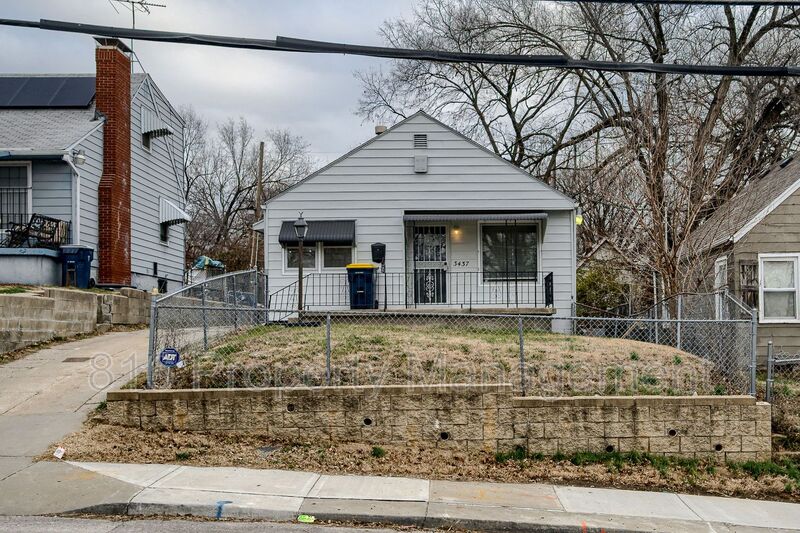 Kansas City House: 3437 Jackson Ave