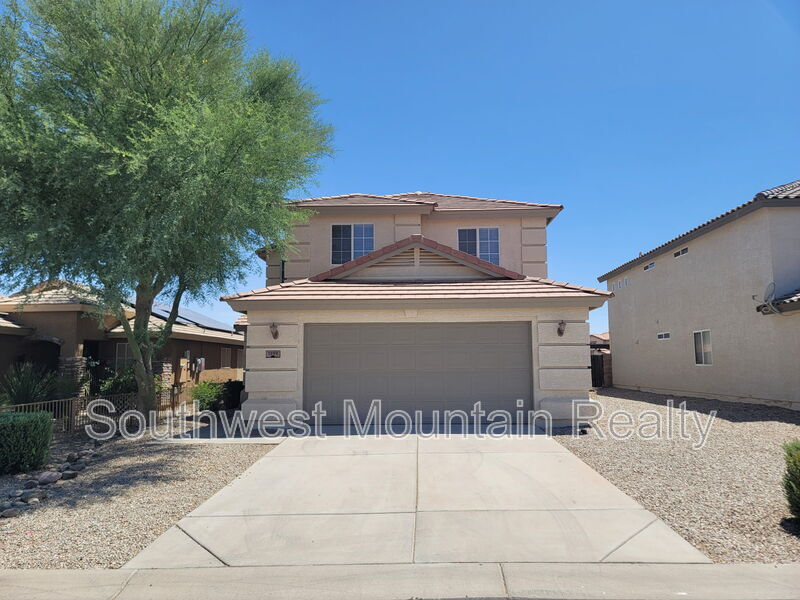 San Tan Valley House: 1399 E Saguaro trl