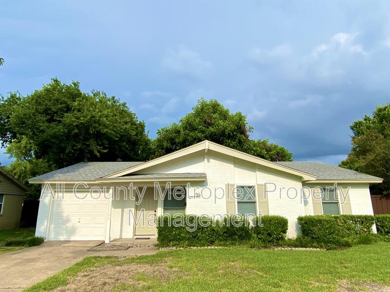 Richardson House: 1314 Timberlake Circle