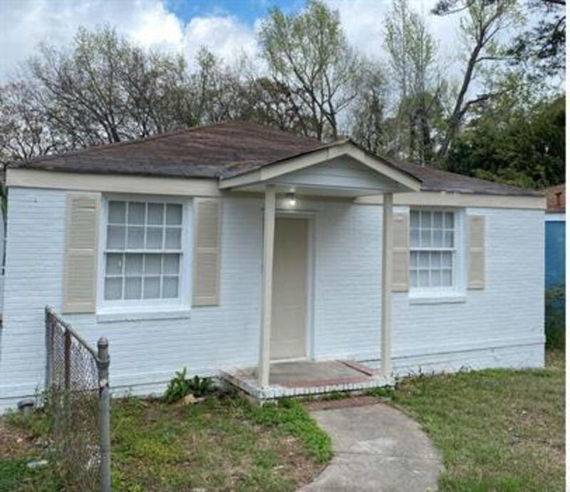 Columbus House: 159 Munson Dr