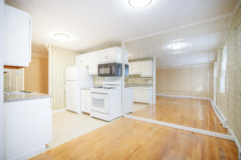 Agawam House: 261 Regency Park Dr