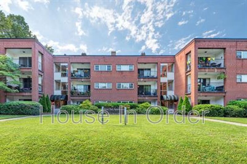 Asheville Condo: 30 Edgemont Rd