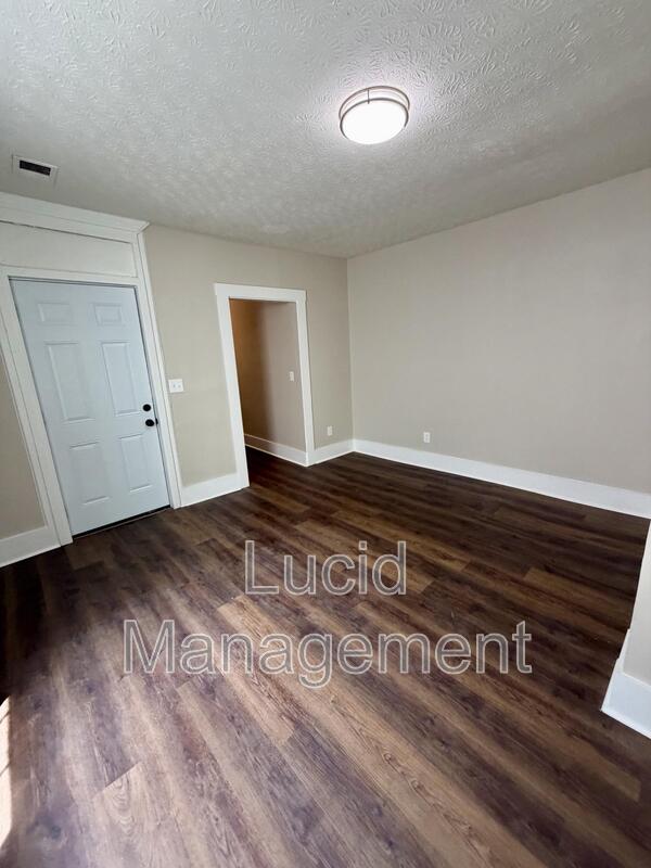 New Albany House: 1808 Culbertson Avenue