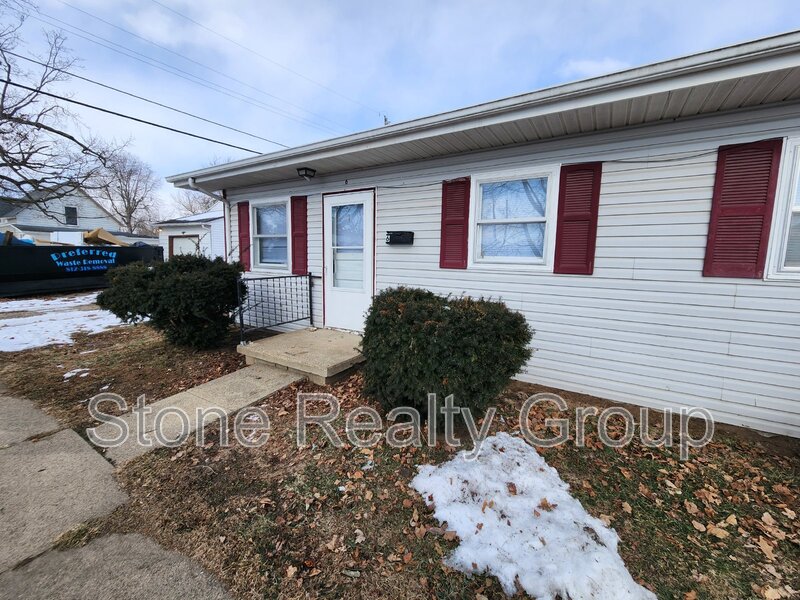 Worthington Condo: 6 E Union Street