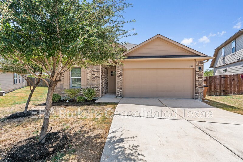 Pflugerville House: 3317 Burch Brook Cove
